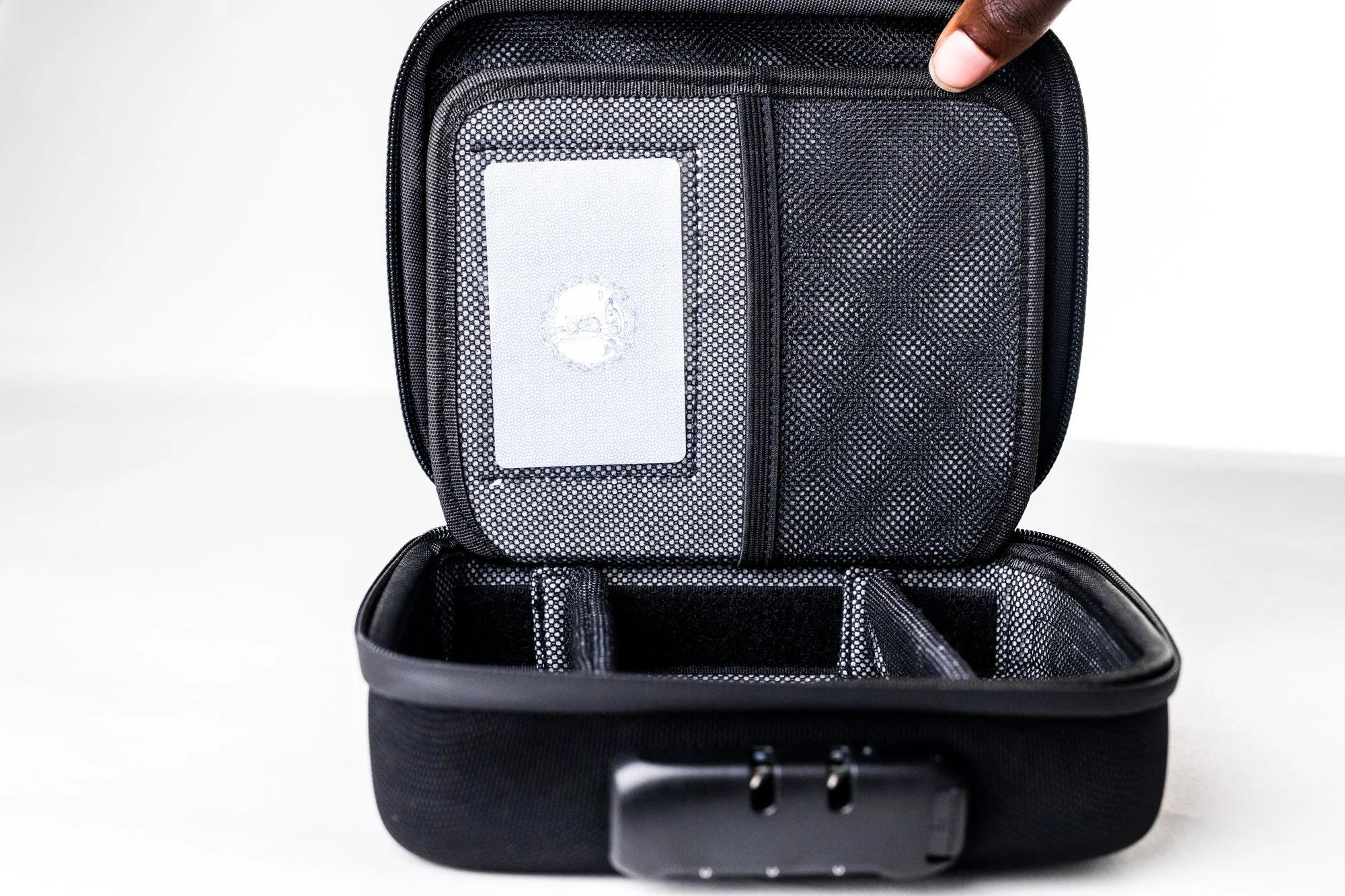 LockGreen Lockbox — lid pocket